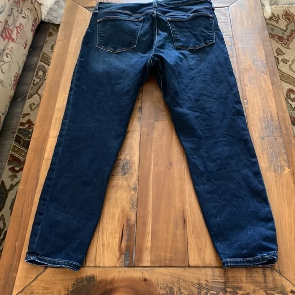 𝅺J Crew Mercantile jeans